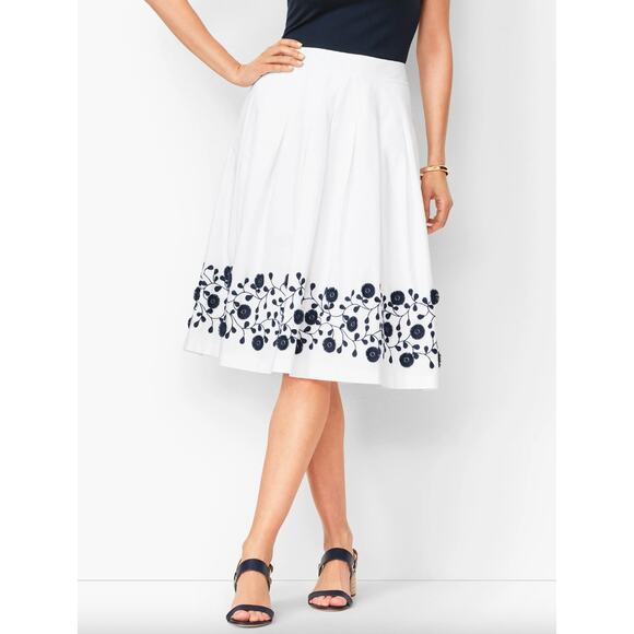 Talbots Pleated Floral-Border Skirt Size 6P Easter Preppy Office Knee Length - Picture 1 of 12